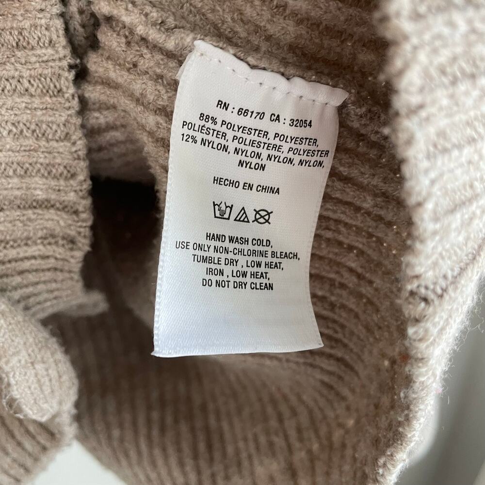 Saturday Sunday Anthropologie Cardigan Sweater V-neck cropped tan sz LP - Picture 3 of 9
